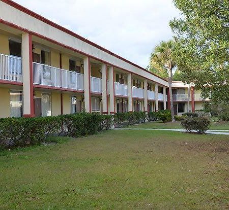Budget Inn Of Deland Extérieur photo