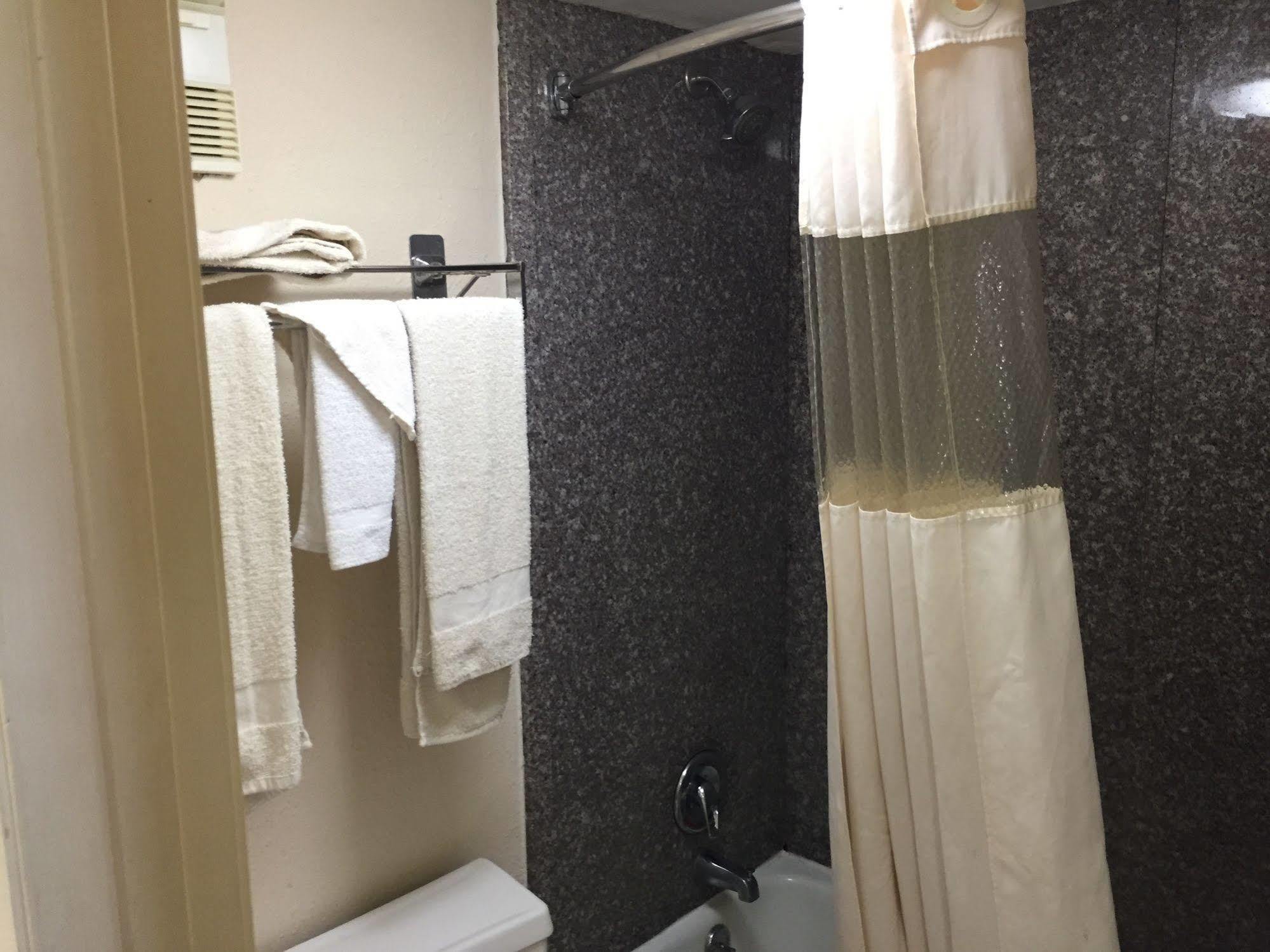 Budget Inn Of Deland Extérieur photo
