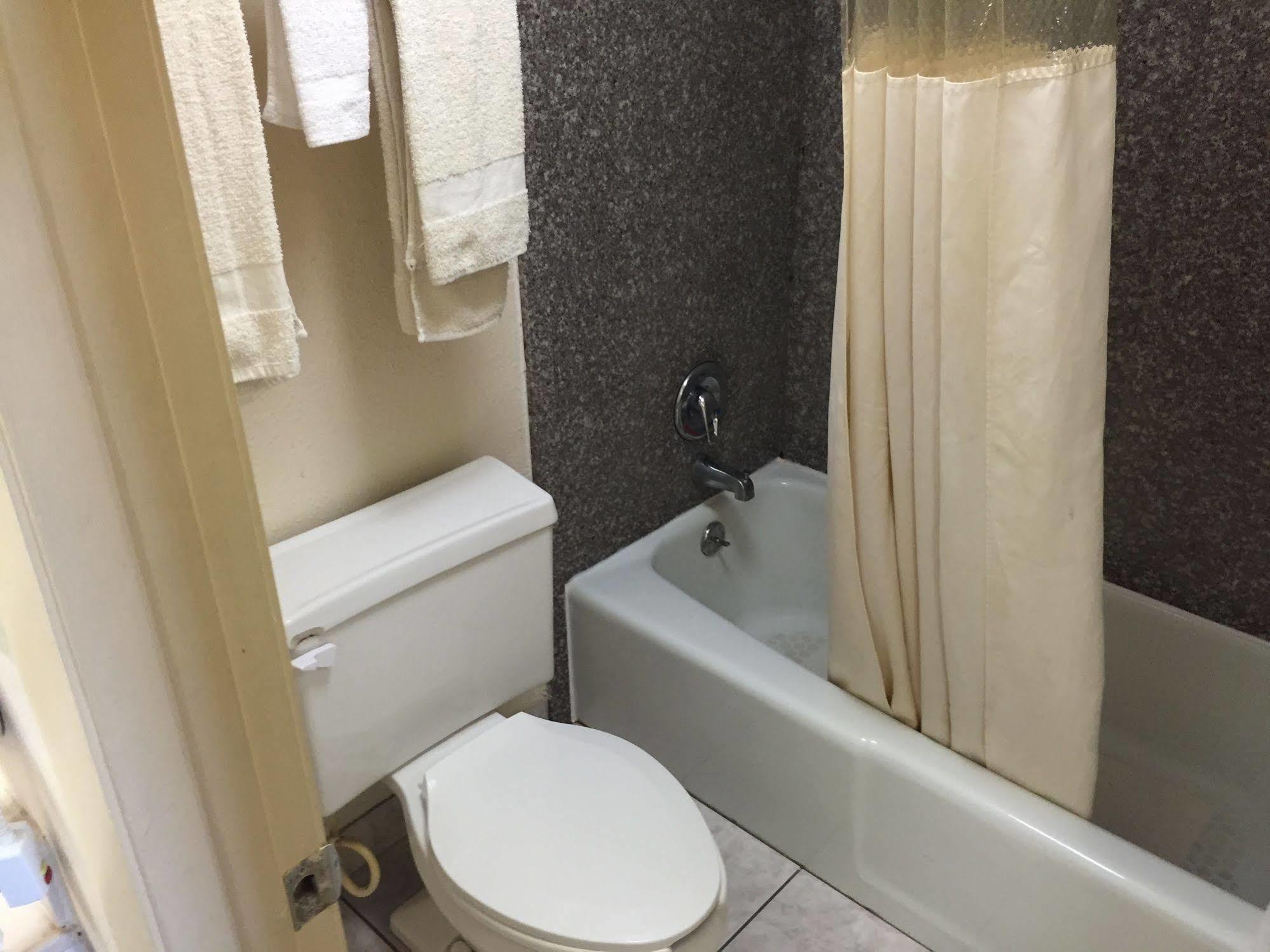 Budget Inn Of Deland Extérieur photo