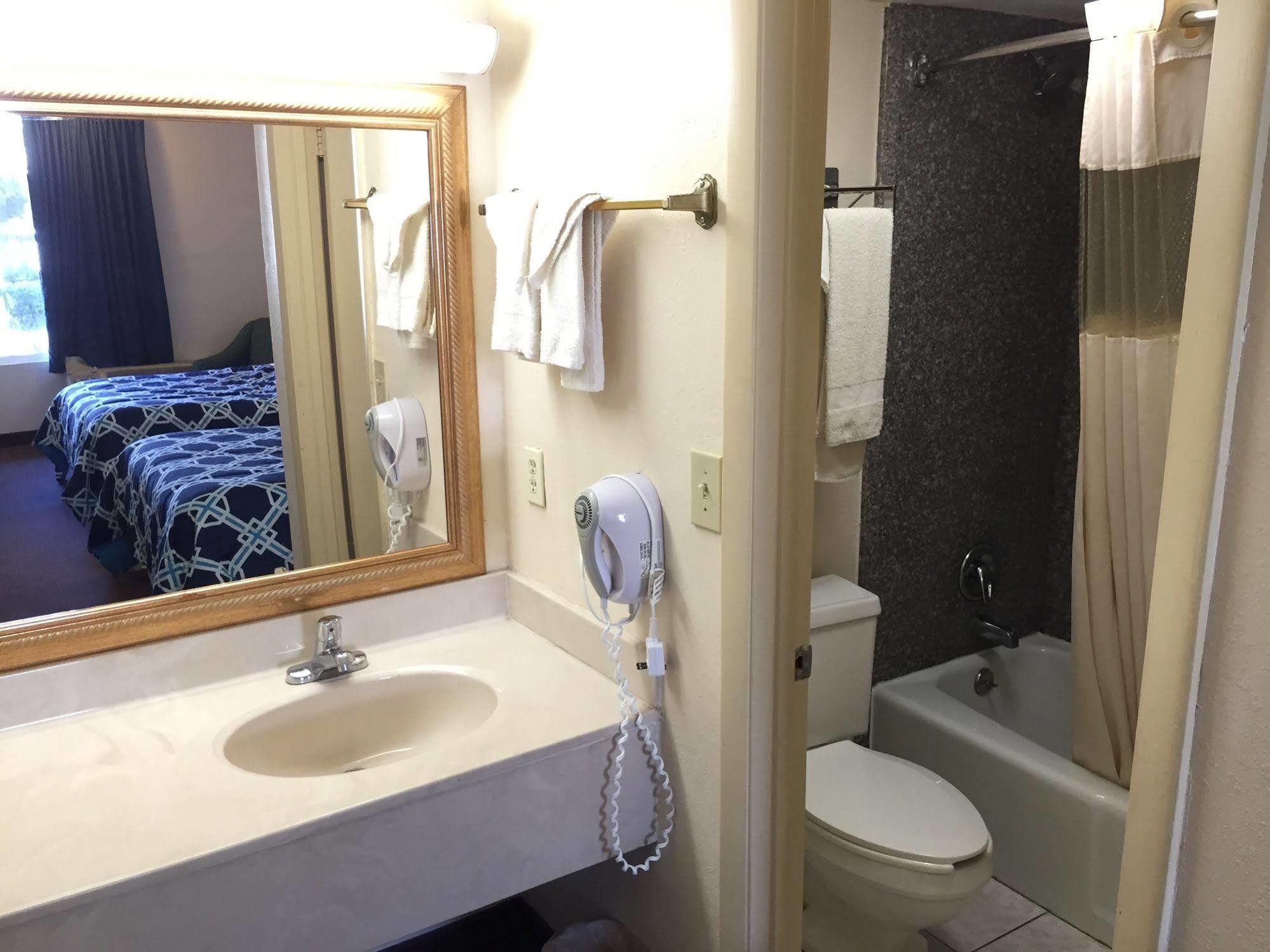 Budget Inn Of Deland Extérieur photo