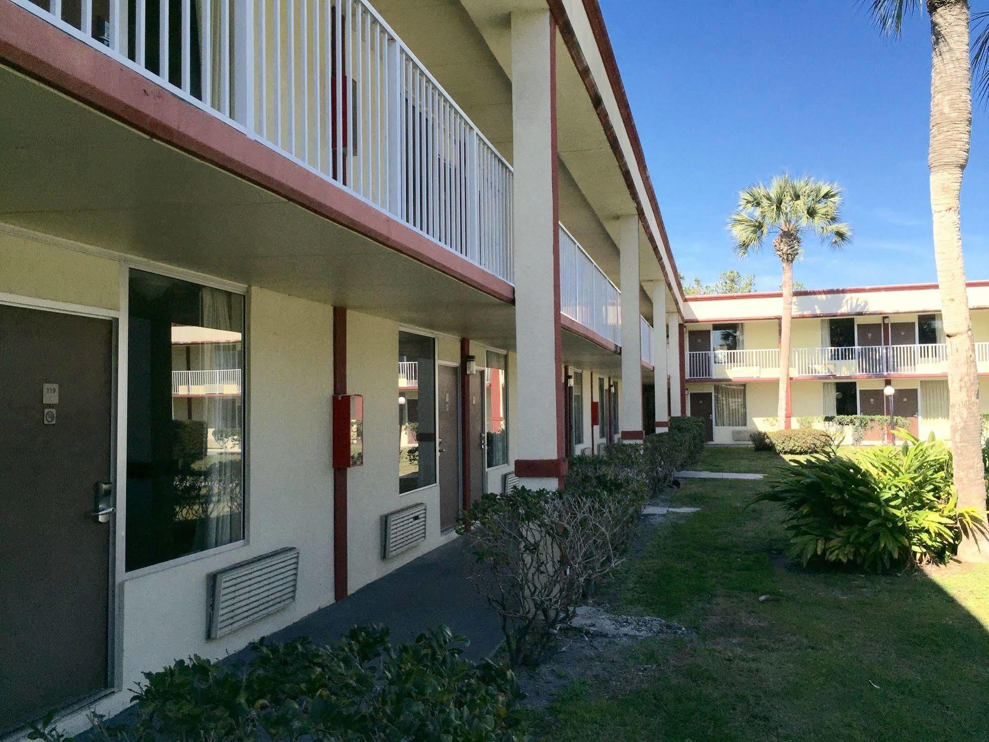 Budget Inn Of Deland Extérieur photo